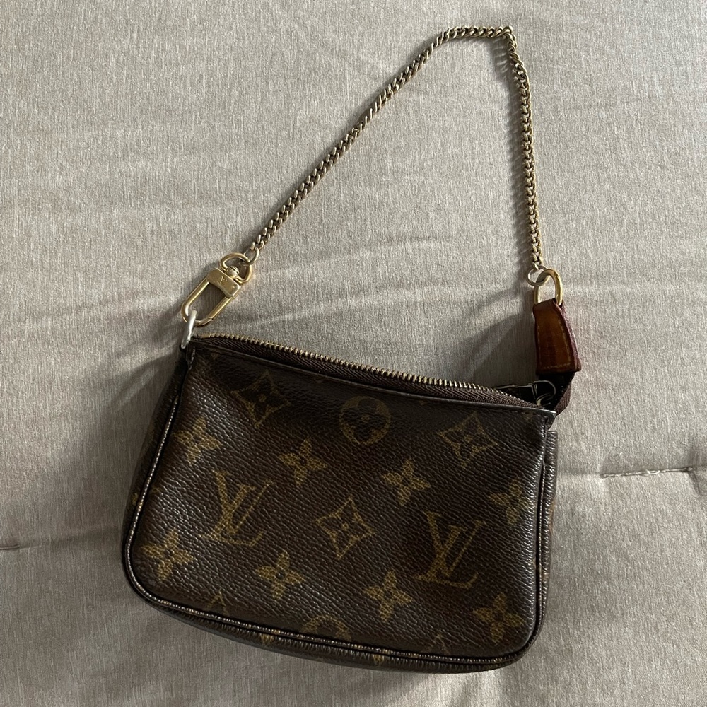 Louis Vuitton Mini Pochette